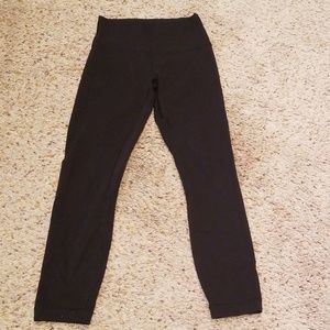 Lululemon black Align 7/8